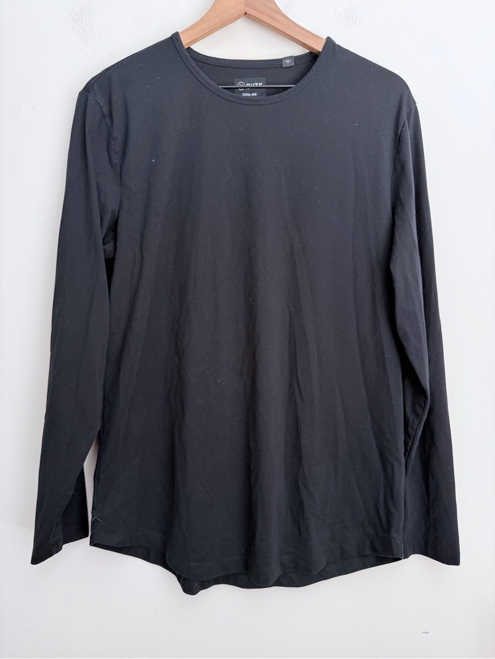 Cuts curve hem long sleeve shirt Black L